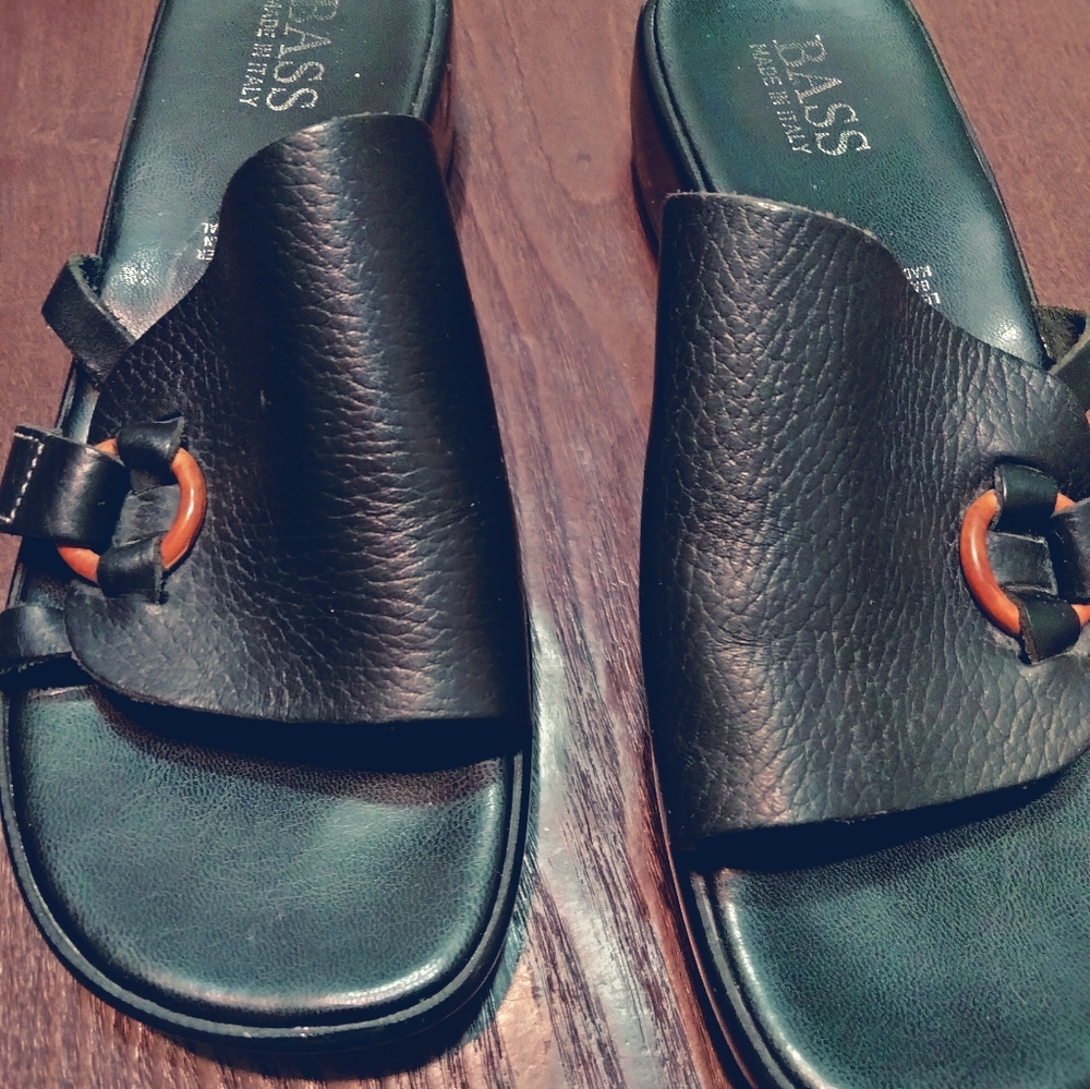 Bass Women's Eraina Black Leather Sandals 7.5